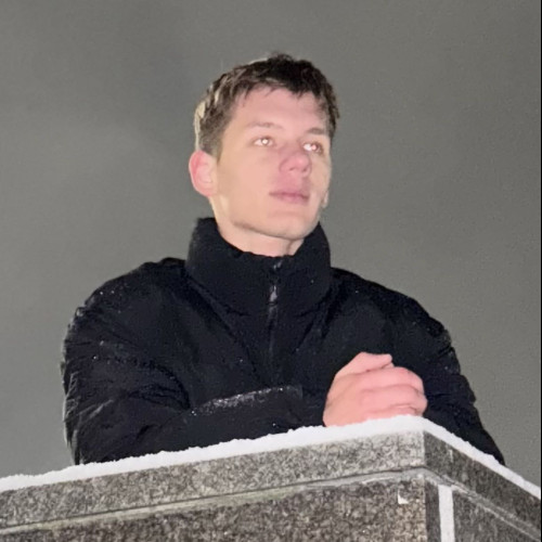 Maksim L. profile photo