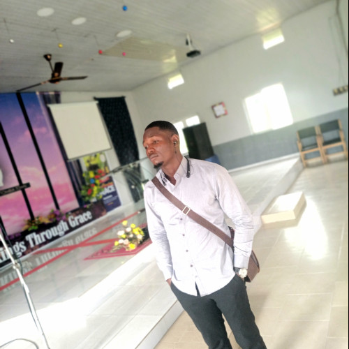 Famous L. profile photo
