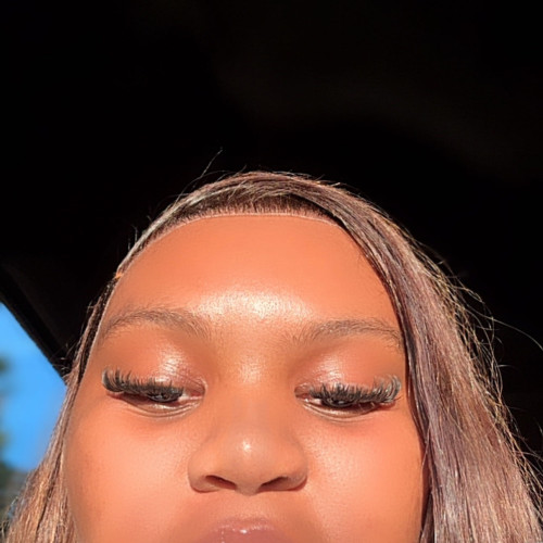 nikiwe a. profile photo