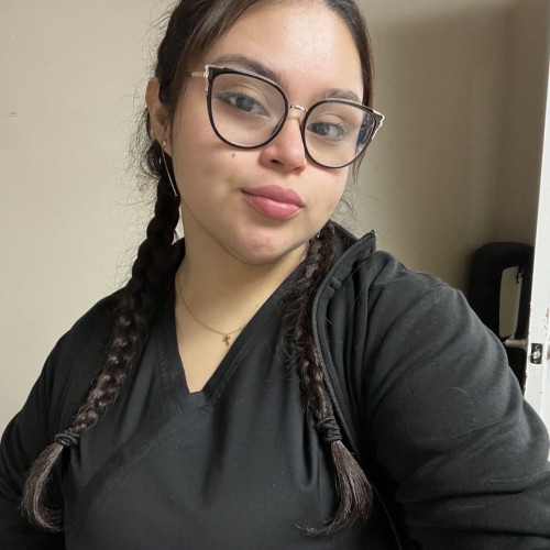 nayomi C. profile photo