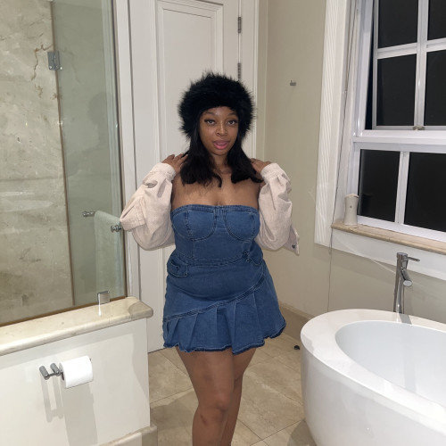 nomthi m.