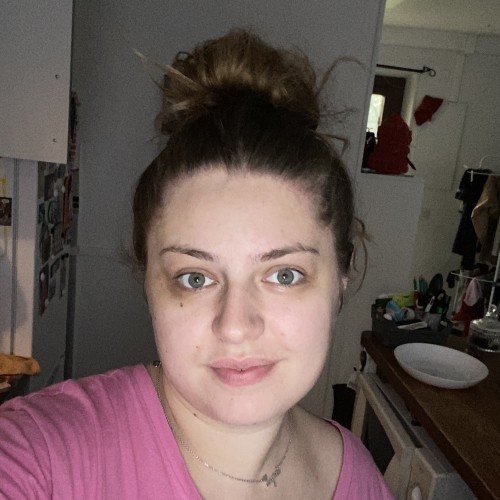 Laura  L. profile photo