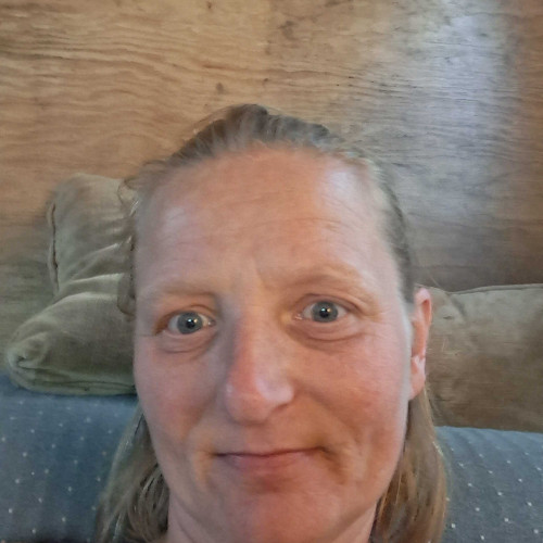 tara w. profile photo