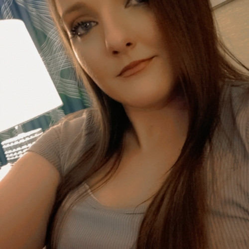 Holly M. profile photo