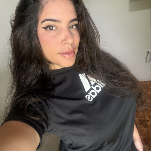 Mnica R. profile photo