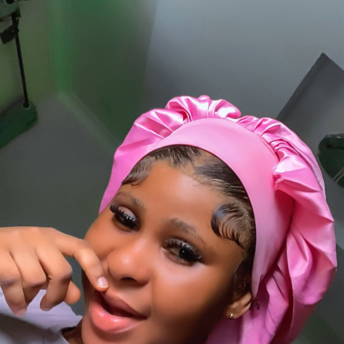 Ogungbearike04 O. profile photo