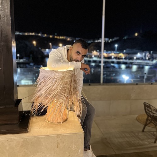 yassin b.