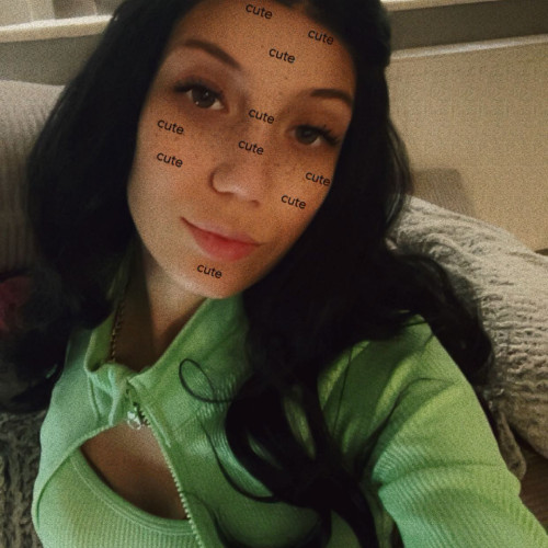 Chloe W. profile photo