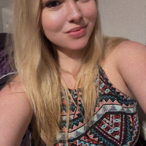 Bella L. profile photo