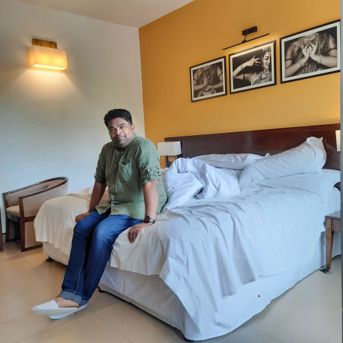 S c Vijay V. profile photo