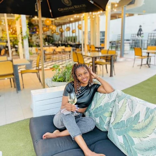 Ayanda  L. profile photo