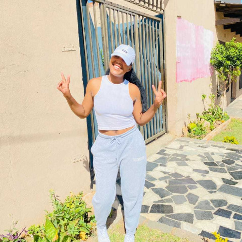 refilwe m. profile photo