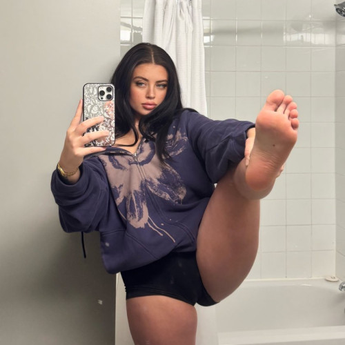 Taylor L. profile photo