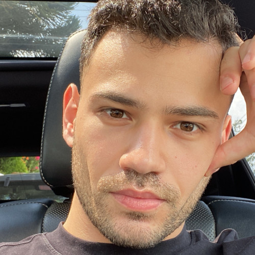 Nicolas Y. profile photo