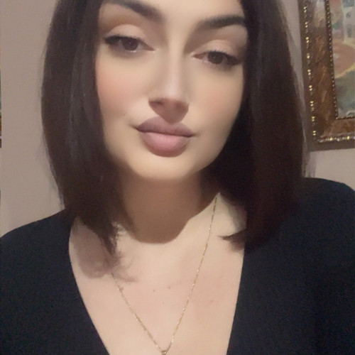 Viola G. profile photo
