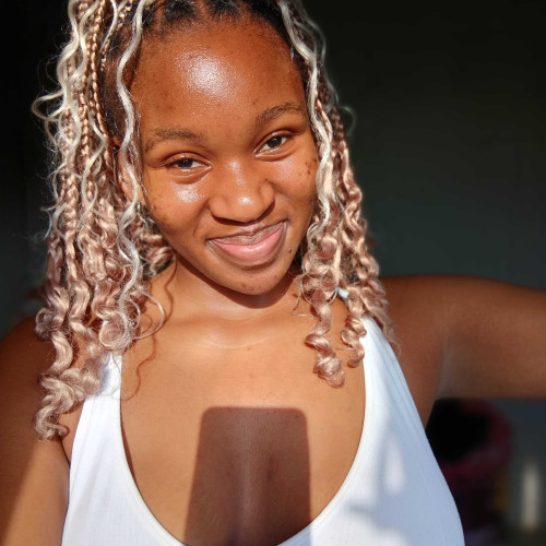 Akhona C. profile photo