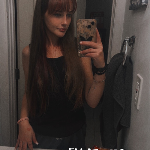 Ella M. profile photo