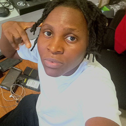 GIFT E. profile photo