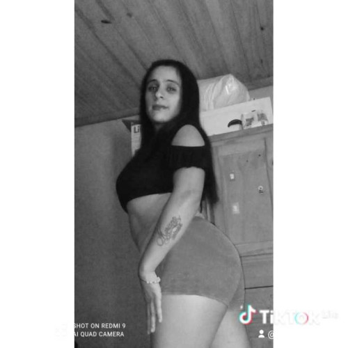 mia m. profile photo