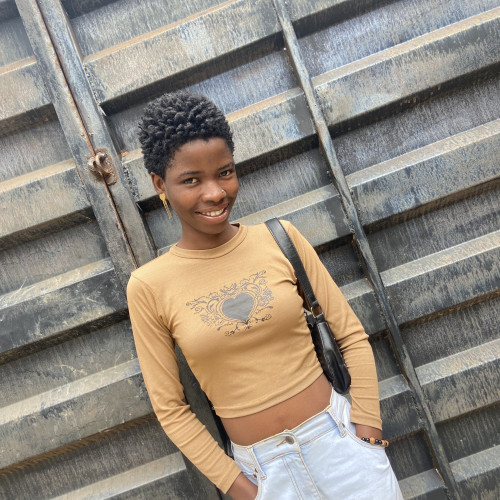 Olateju b.