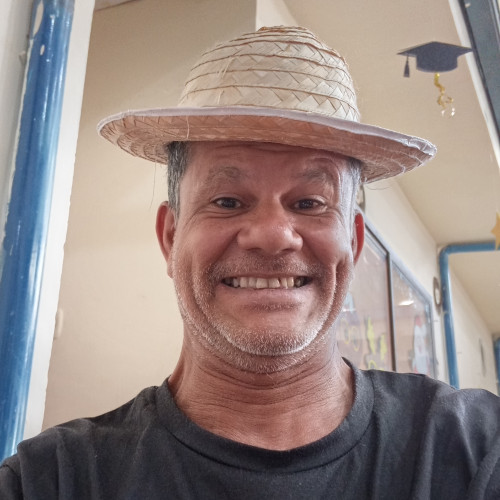 Carlos l. profile photo