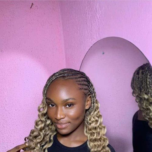 Mia L. profile photo