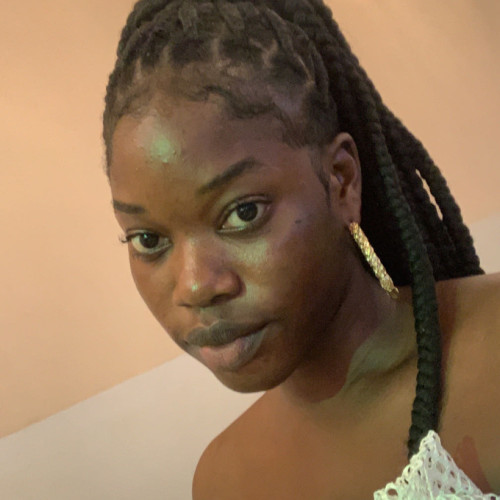 Favy L. profile photo