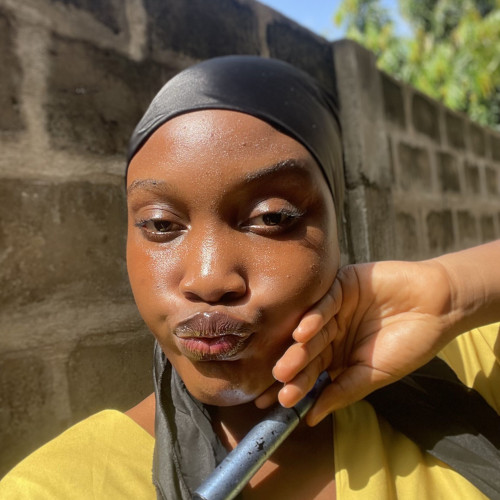 Nora E. profile photo