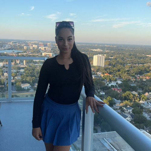 Arianna C.