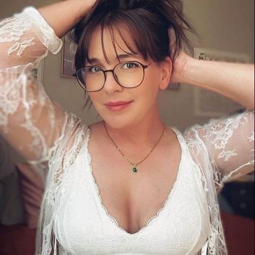 Amelia S.