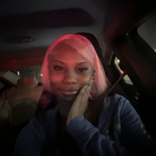 E'Shiya D. profile photo