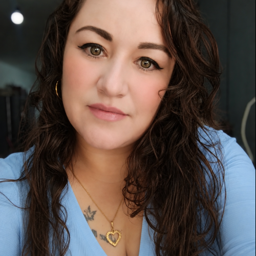 Luz E. profile photo