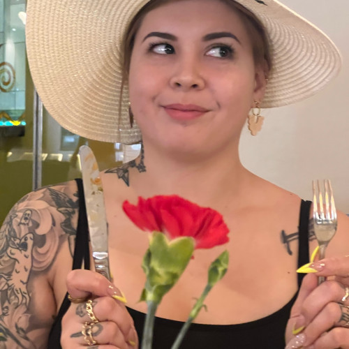 Melsi R. profile photo