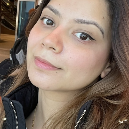 Nur G. profile photo