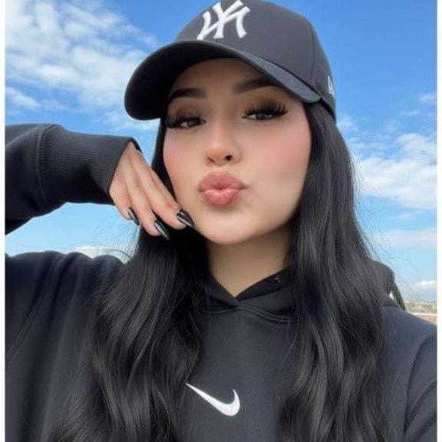 Chole B. profile photo