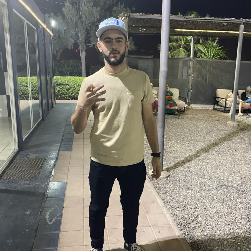 AbdEl  B.