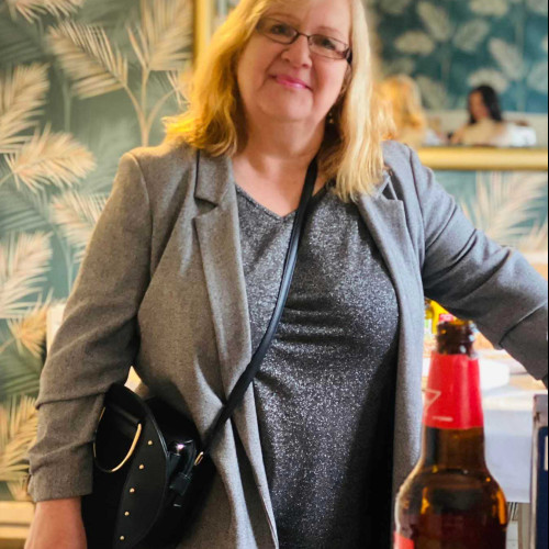 debbie k. profile photo