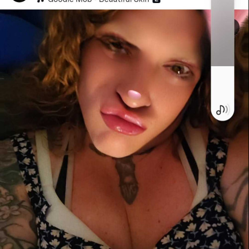 Holly B. profile photo
