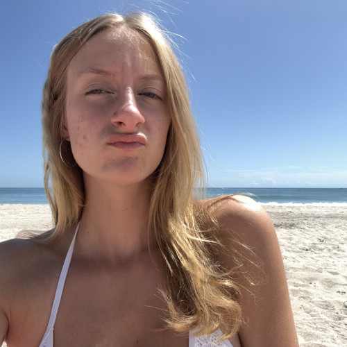 Nola W. profile photo
