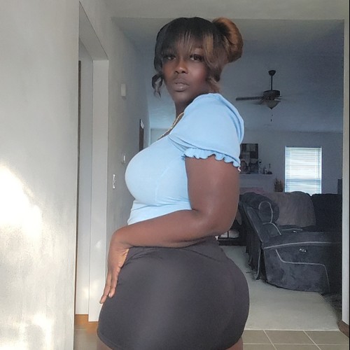 SeniYah G.