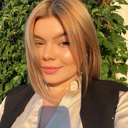 Lysan D. profile photo