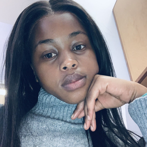 Yolisa L.