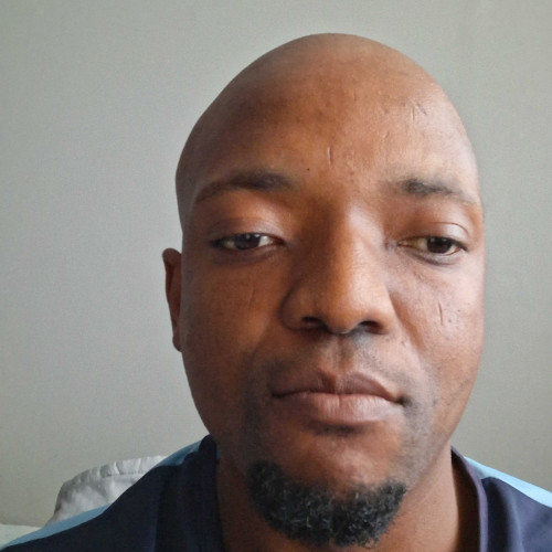 celumusa m. profile photo