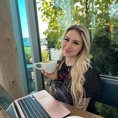 Elana T. profile photo