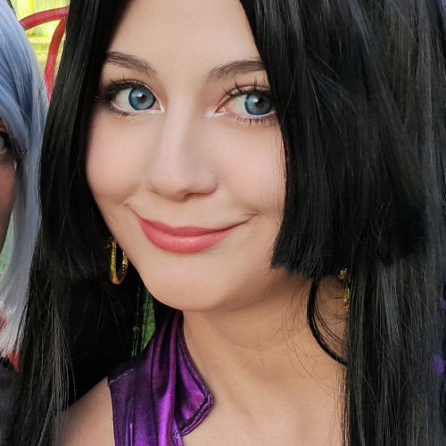 Mia S.