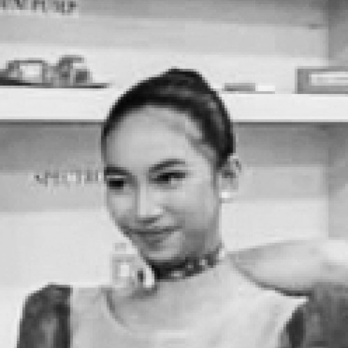 honey b. profile photo
