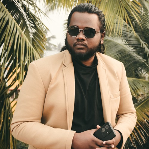 sakthi  v.
