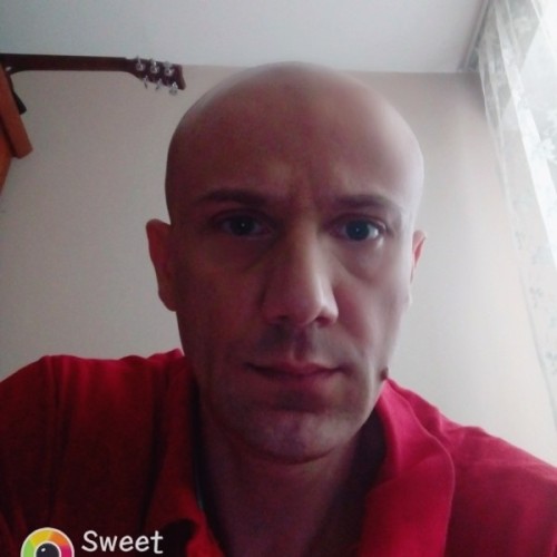 Lukas N.