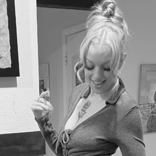 tay t. profile photo