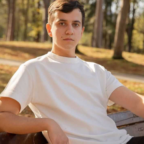 Petar V. profile photo